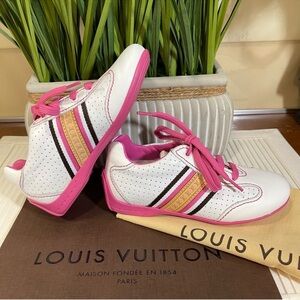 Louis Vuitton Girls Sneakers Size 29 Italy